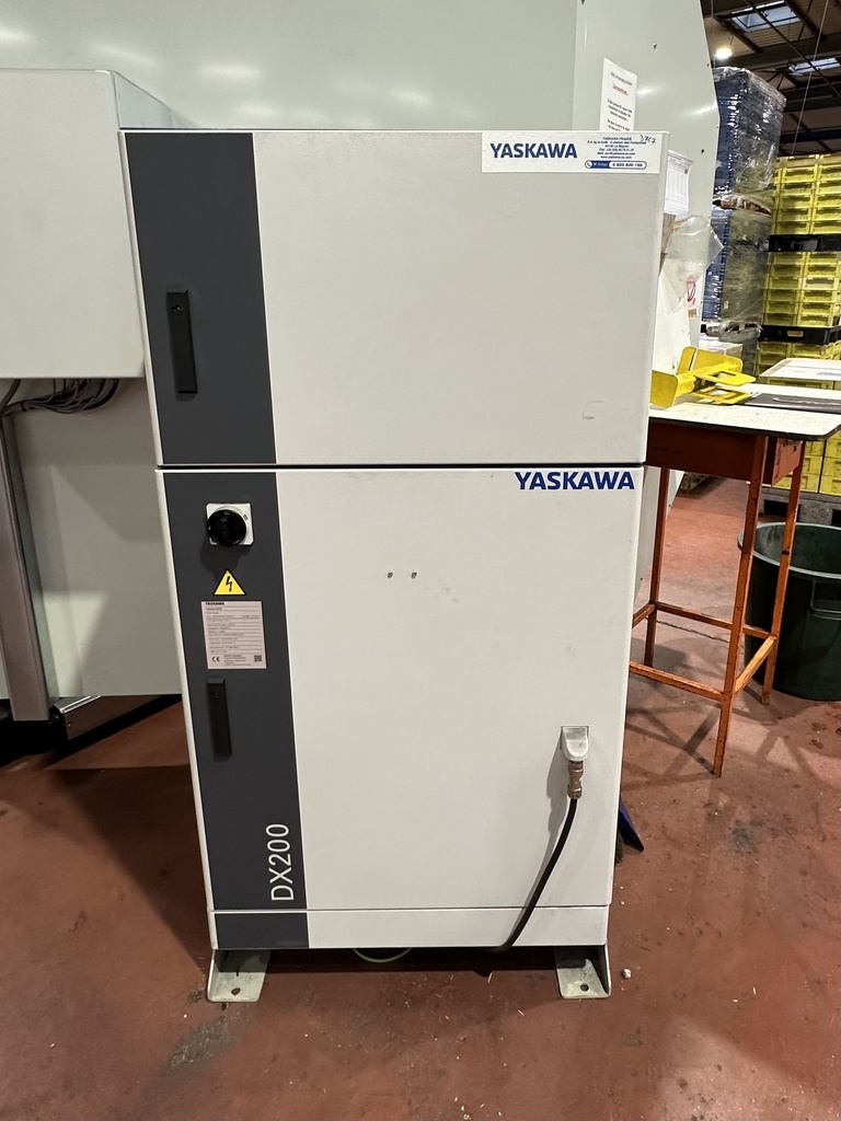 MOTOMAN ARCWORLD - Machine de soudure robotisée - 1 robot, 2 plateaux